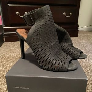 Size 9 ankle strap heels